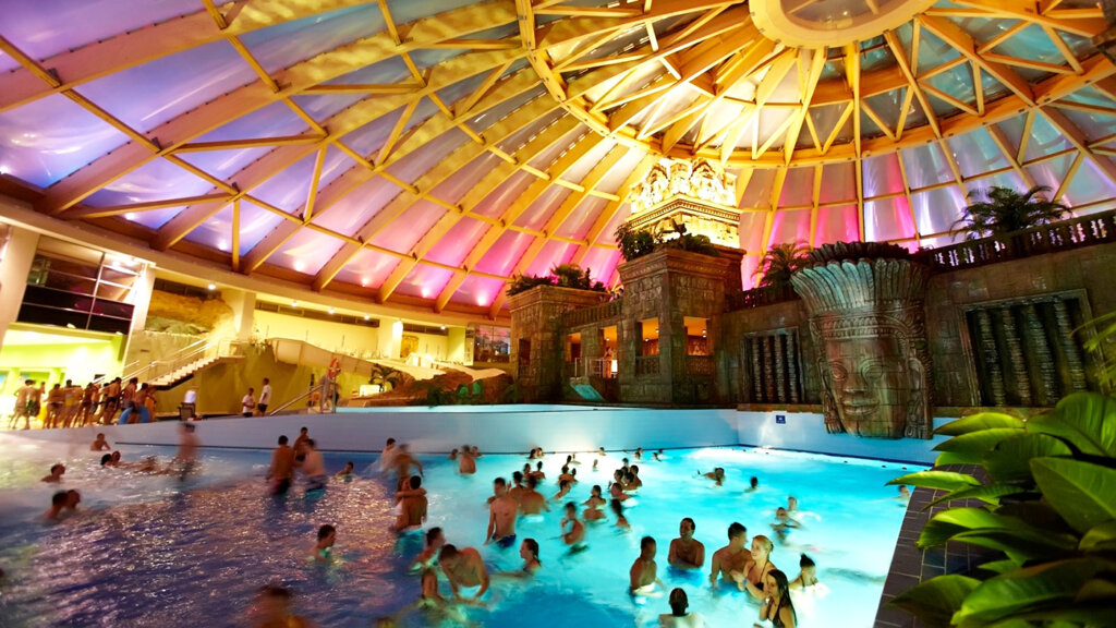 How to get from Budapest Airport to Aquaworld Budapest
