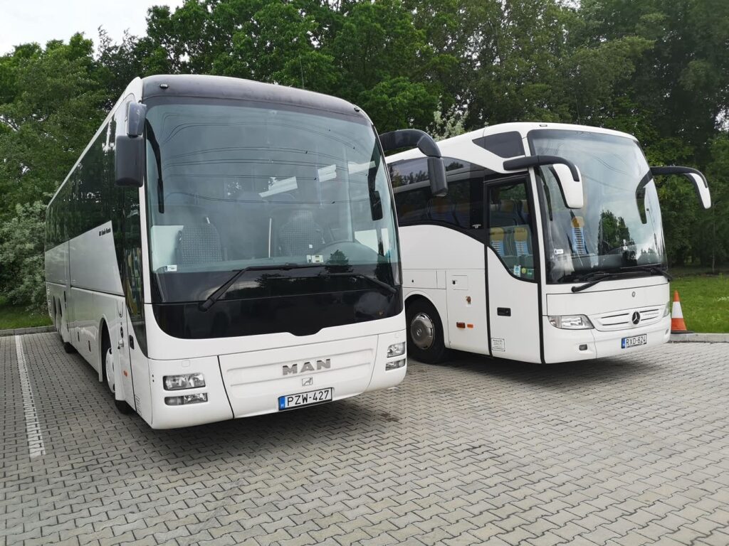 Bus Mercedes Tourismo - comfortable bus to large tourist group