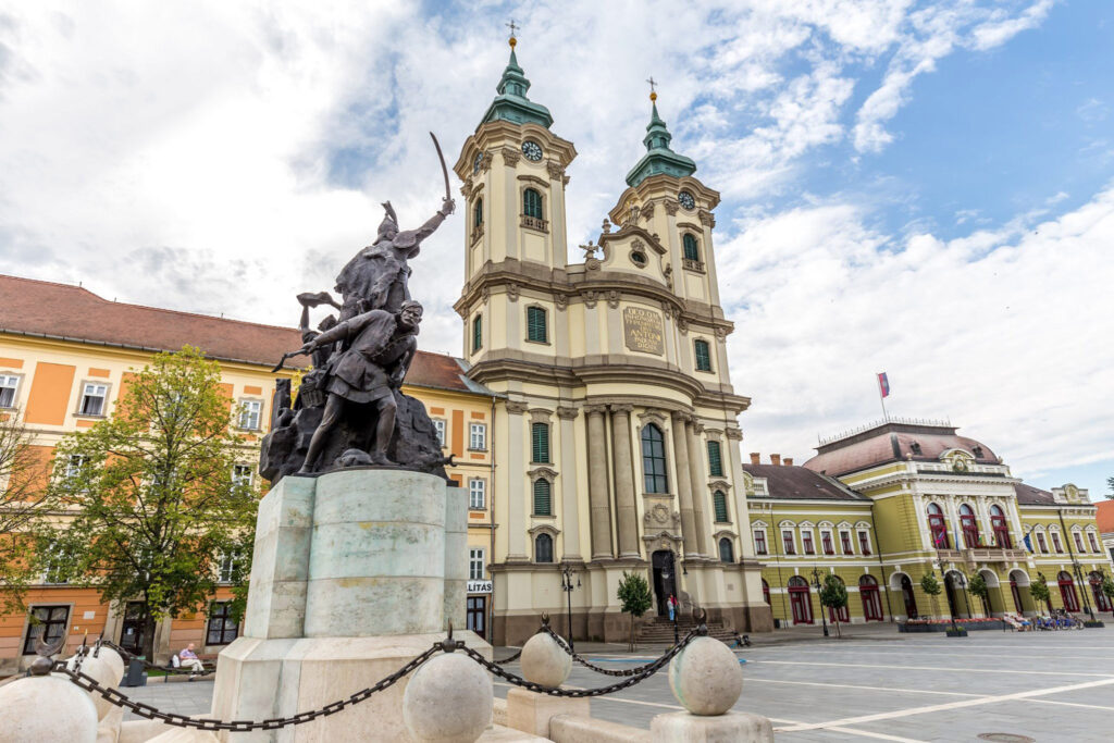 Dobo Square in Eger