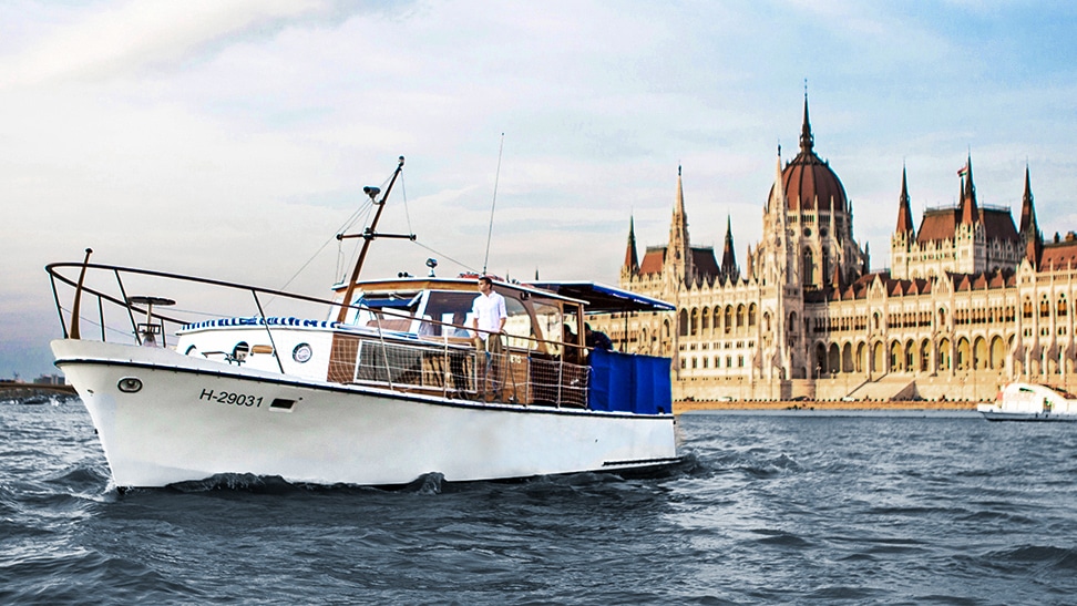 Luxurious and unique, Private boat offers unforgettable private cruising experiences in Budapest